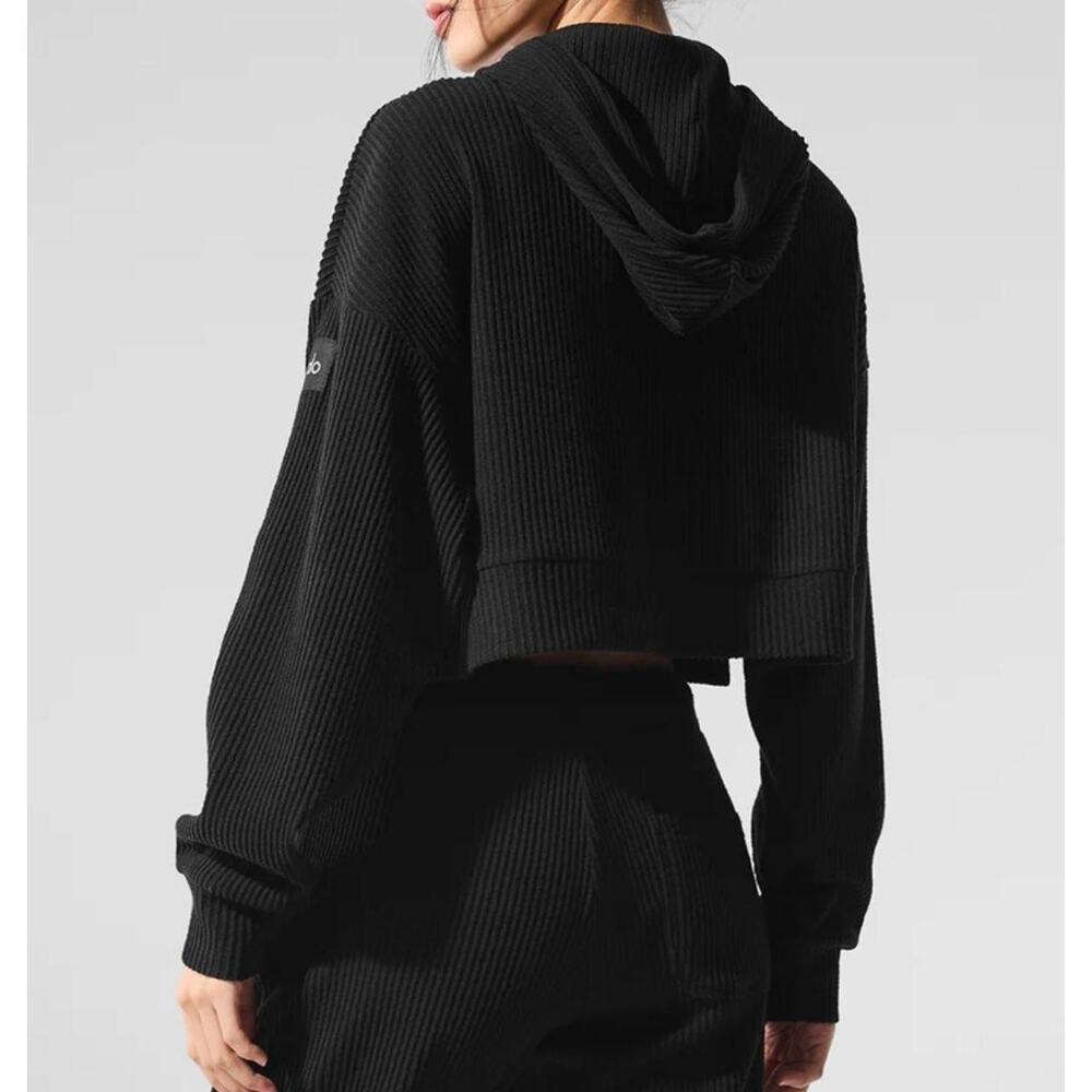 Alo yoga black cropped hoodie